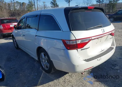 2013 Honda Odyssey Touring/Touring Elite from USA, damaged, VIN 5FNRL5H96DB047748